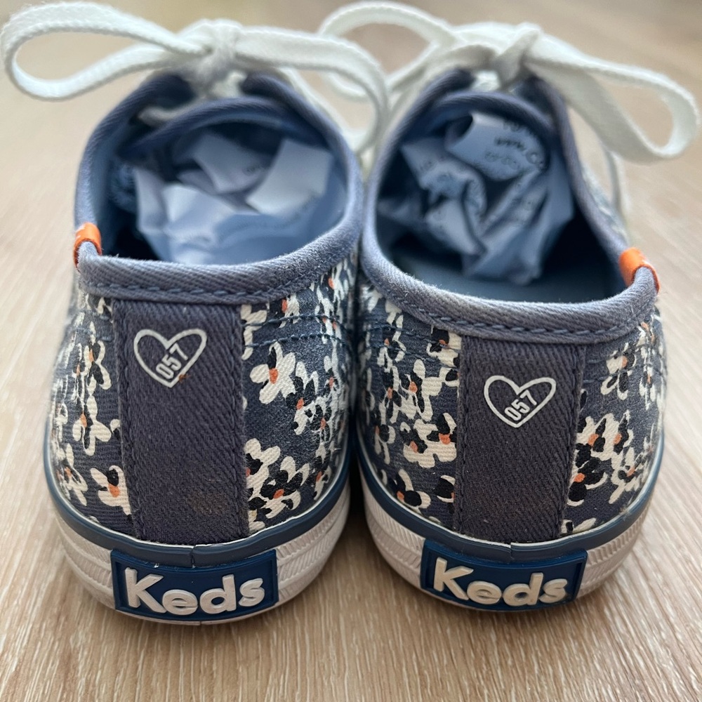 Keds x Taylor Swift Blue Flowers Womens Canvas Sneakers - Picture 5 of 9